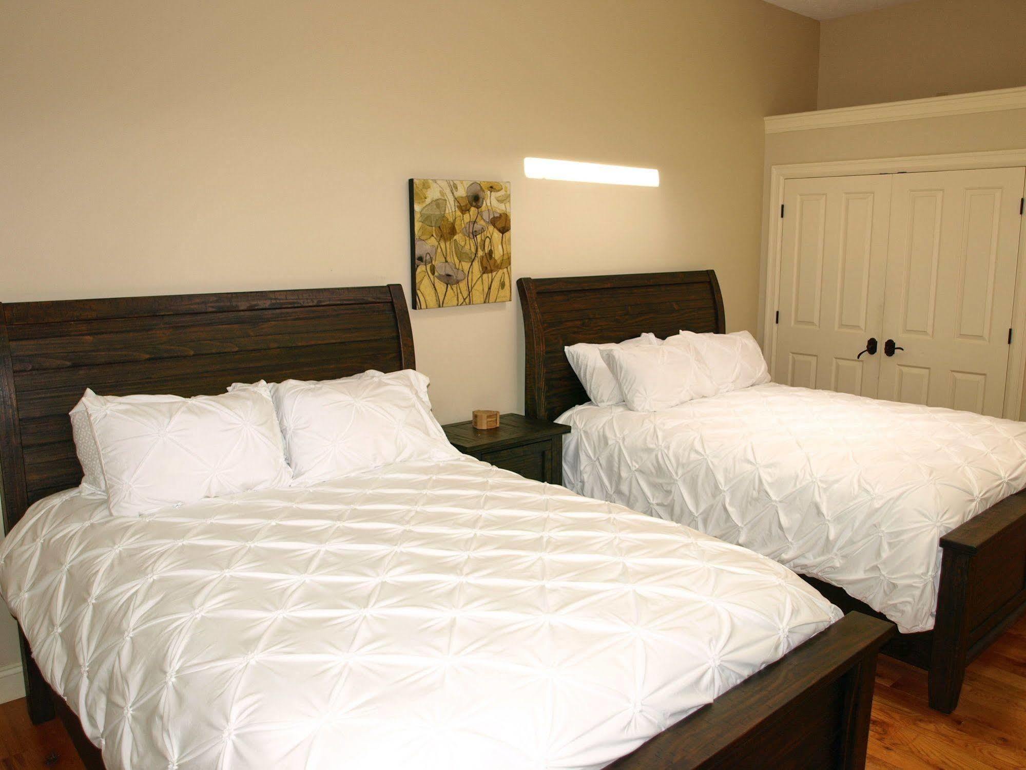 Cornerstone Inn Washington المظهر الخارجي الصورة